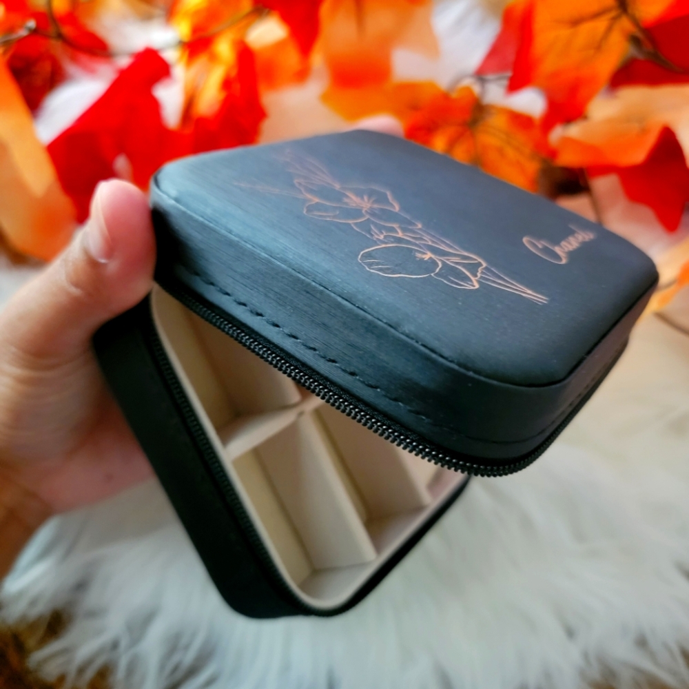 SALE🎉 Stylish Black Jewelry Travel Case